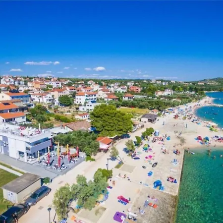 Lovely In Pako Tane With Swimming Pool * Pakoštane