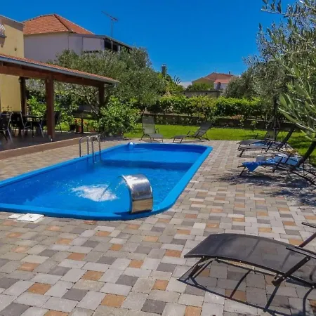 Appartamento Lovely In Pako Tane With Swimming Pool