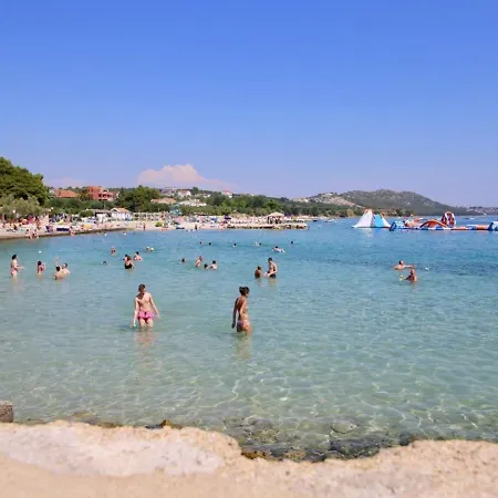 Lovely In Pako Tane With Swimming Pool Pakoštane